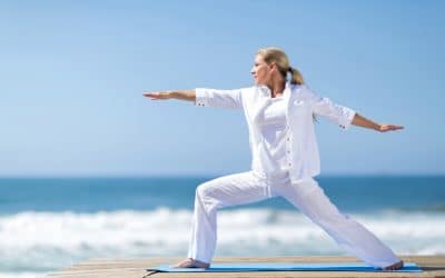 Pratiquer le yoga après 50 ans, ses bienfaits sur la santé