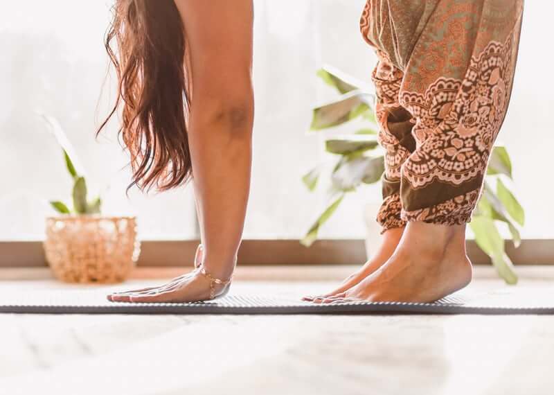 pratique du yoga pour soulager les symptômes de la ménopause
