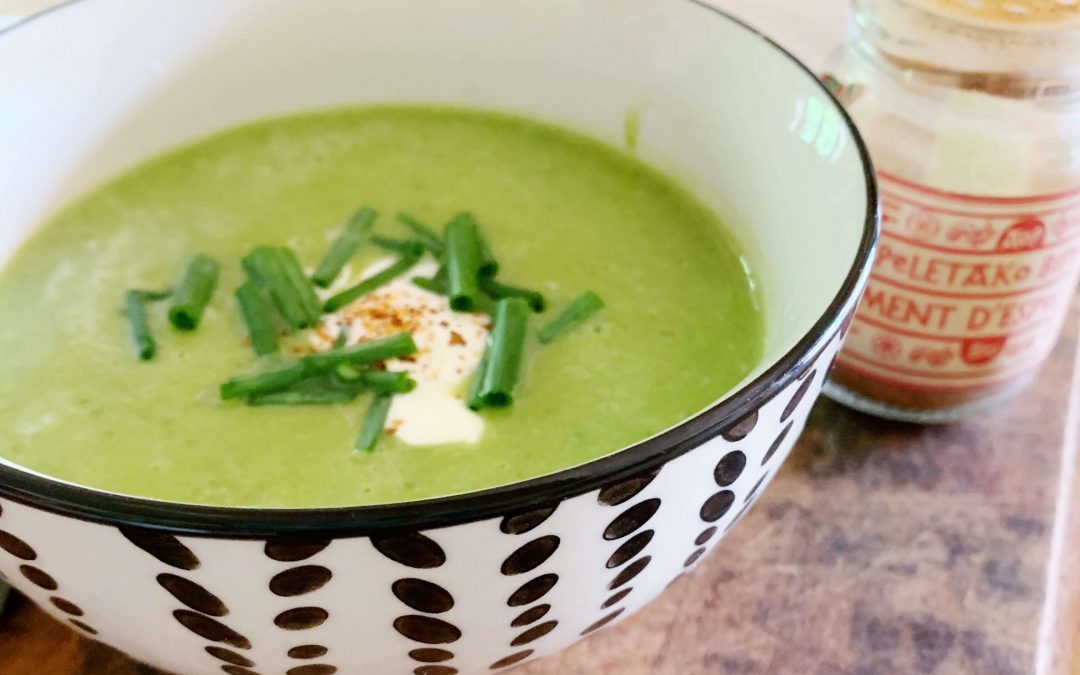 recette légère d'été soupe de courgettes et petits pois