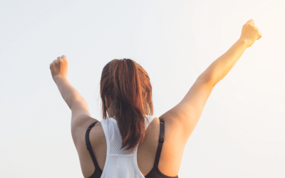 5 Clés pour maintenir la motivation à la ménopause à manger sainement et à pratiquer le yoga
